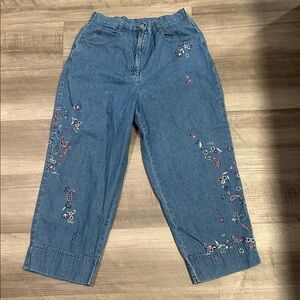 High Rise Embroidered Wide Leg Cropped Capri Blue Denim Jeans Size 10